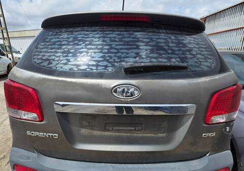 Portón Kia Sorento DRIVE 2WD 197CV 145KW