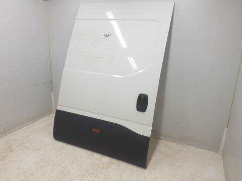 Foto 3ª: Puerta Lateral Corredera Derecha Iveco Daily FG H2 BATALLA 3520 35 S V (2019)