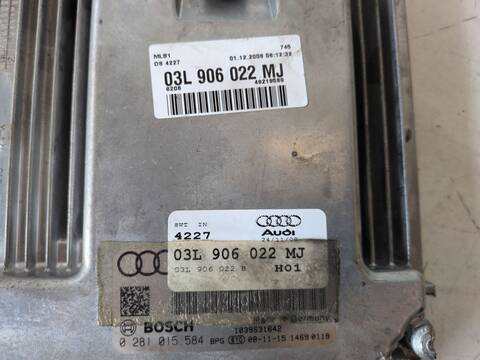 Foto 3ª: Centralita Motor ECU Audi A4 CAGA AVANT (2008)