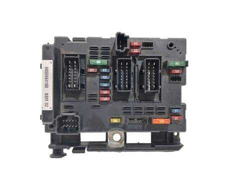 Foto 3ª: Caja Reles Fusibles Peugeot 307 SW 2 HDI FAP 107CV (2002)