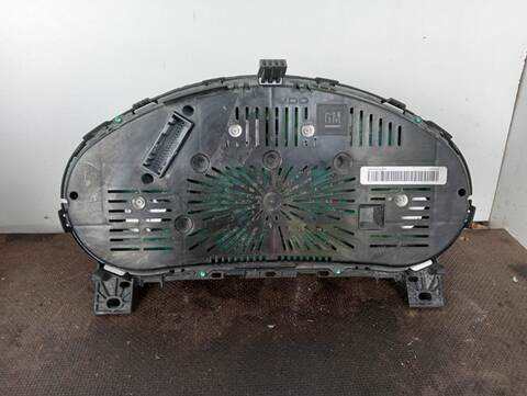 Foto 2ª: Cuadro de Instrumentos Opel Insignia SELECTIVE 2 16V CDTI 163CV (2008)