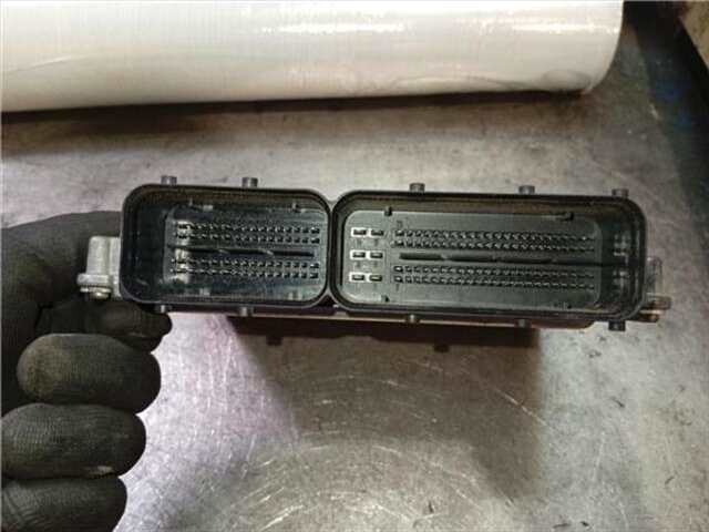 Foto 3ª: Centralita Motor ECU Volkswagen Polo 1.2 ADVANCE [1.2 LTR. - 55 KW TDI] [CFWA]