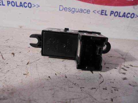 Foto 2ª: Botonera Elevalunas Nissan Primera 1.9 16V TD CAT BERLINA 120CV 88KW [F9Q] (2003)