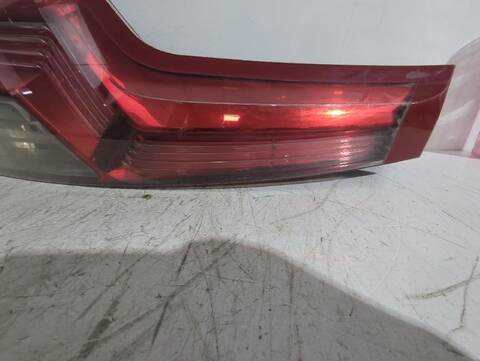 Foto 3ª: Piloto Trasero Izquierdo Citroen C4 1.6 HDI 109CV [9HY (DV6TED4) 9HZ (DV6TED4)] (2006)