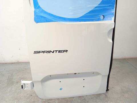 Foto 3ª: Puerta Trasera Izquierda Mercedes Sprinter 419 CDI RWD 907.643 907.645 907.647) 190CV 140KW FURGONETA [654920] (2024)