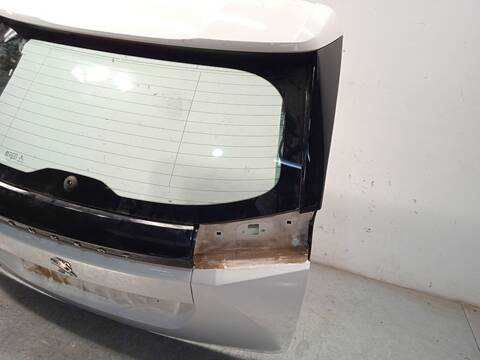 Foto 3ª: Portón Peugeot 2008 1.5 BLUEHDI 110 UDYHSK) 110CV 81KW (2021)