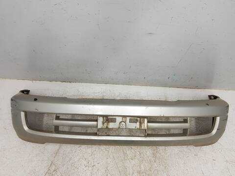 Foto 3ª: Paragolpes Delantero Toyota Land Cruiser D4-D VX 5-PTAS.) (1996)