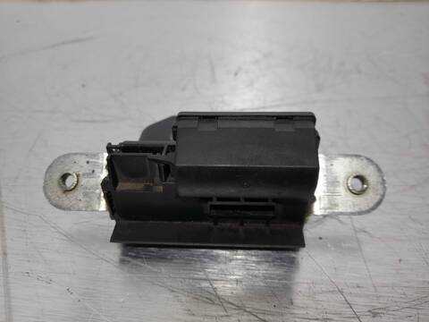 Foto 2ª: Cerradura Maletero Portón Opel Corsa 1.2 16V CAT Z 12 XEP - LB4) 80CV 59KW [Z12XEP] (2007)