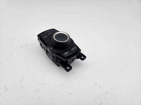 Foto 3ª: Mando Multifuncion Bmw Serie 1 114 116D 116CV 85KW [B37D15A] (2016)