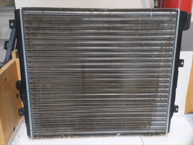 Radiador Motor Volkswagen Golf 2.0 TDI V