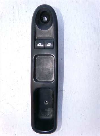 Botonera Elevalunas Peugeot 207 1.4 HDI 2006-2014