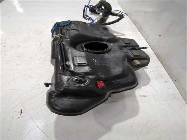 Foto 3ª: Deposito de Combustible Lancia Musa 1.4 350.AXF1A) 78CV [350 A1.000] (2004)