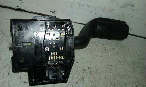 Foto 2ª: Mando Multifuncion Ford C Max 1.6 TDCI CAT 109CV 80KW FOCUS CAP) [G8DA] (2004)