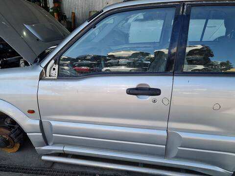 Foto 1ª: Puerta Delantera Izquierda Suzuki Grand Vitara 2.0 TD 87CV 64KW [RF] (2000)
