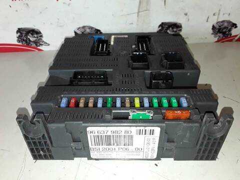 Foto 2ª: Caja Reles Fusibles Peugeot 207 SPORT 1.6 16V TURBO 150CV (2006)