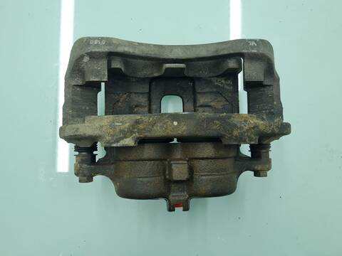 Foto 4ª: Pinza Freno Delantera Derecho Nissan Terrano 2.7 TD 125CV 92KW [TD27TI] (2006)