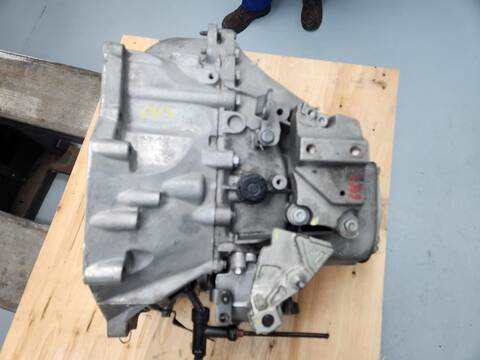 Foto 1ª: Caja Cambios Opel Crossland 1.2 75) 131CV 96KW [D 12 XHT (EB2ADTS),B 12 XHT (EB2DTS),F 12 XHT (EB2] (2018)
