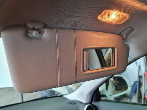 Foto 1ª: Parasol Derecho Audi A3 1.6 TDI AMBIENTE 105CV 77KW [CAYC] (2010)