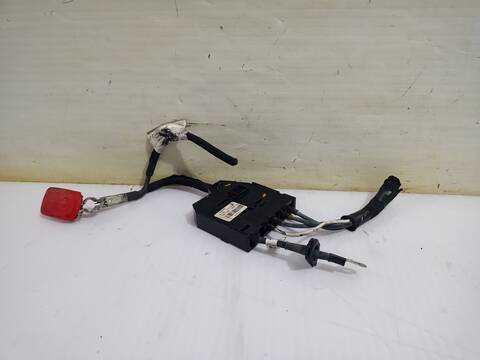Foto 3ª: Caja Reles Fusibles Opel Grandland OPEL 2020 131CV 96KW (2021)