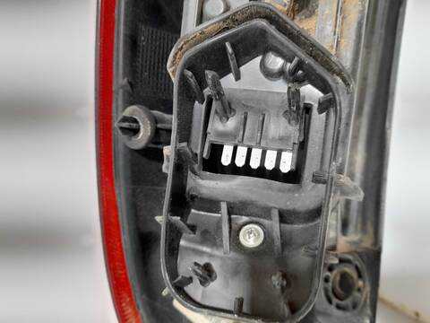 Foto 3ª: Piloto Trasero Derecho Opel Corsa 1.2 16V CAT Z 12 XE - LW4) 75CV 55KW [Z12XE] (2001)