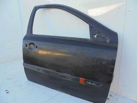 Foto 4ª: Puerta Delantera Derecha Renault Laguna AUTHENTIQUE 120CV 88KW [F9Q C6] (2004)