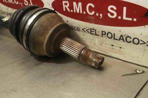 Foto 3ª: Transmision Delantera Derecha Alfa Romeo 147 1.9 JTD CAT 101CV 74KW [182B9000] (2004)