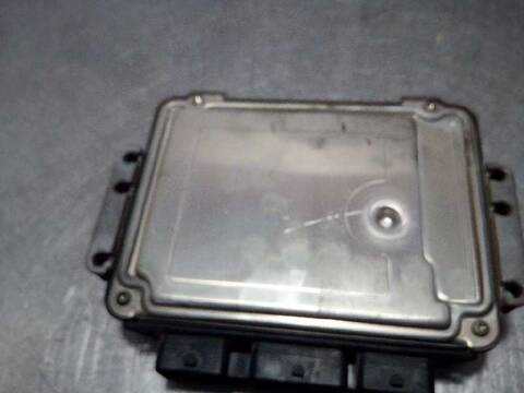 Foto 3ª: Centralita Motor ECU Renault Megane DYNAMIQUE BERLINA 120CV 88KW II BERLINA 5P [F9Q B8] (2003)