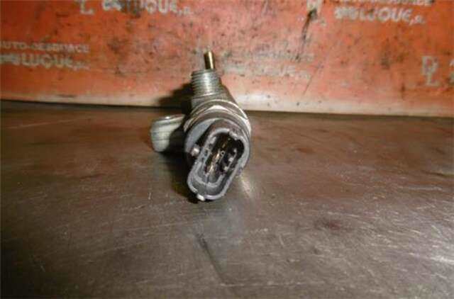 Foto 3ª: Rampa Inyectora Renault Trafic 2.5 DCI [G9UB730]