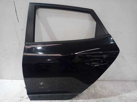 Puerta Trasera Izquierda Hyundai ix35 2.0 CRDI 4WD 136CV 100KW