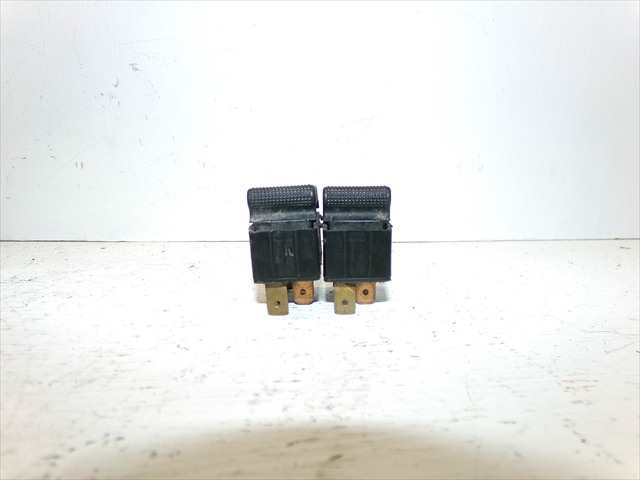 Foto 3ª: Botonera Elevalunas Audi A4 1.9 TDI 1994-2000 [AFN] (1997)