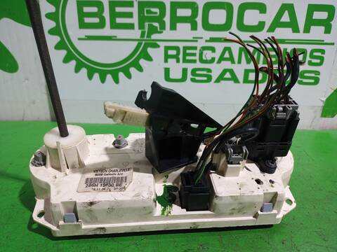 Foto 2ª: Mando Calefacción A. A. Ford Fiesta AMBIENTE 68CV 50KW [F6JA] (2003)