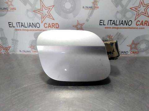 Foto 3ª: Tapa Exterior Combustible Opel Astra SELECTIVE START/STOP 110CV 81KW [B16DTE] (2016)