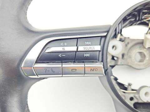 Foto 2ª: Volante Mazda 3 2.0 SKYACTIV-G M HYBRID HATCHBACK 122CV 90KW [PEXN] (2020)