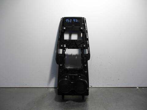 Foto 3ª: Consola Central Audi A3 30 TDI BASICO 115CV 85KW [DDY] (2018)