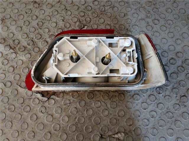 Foto 2ª: Piloto Trasero Izquierdo Peugeot 309 1.9 GTI [D2H]