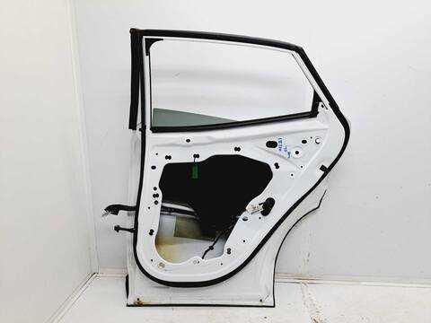Foto 4ª: Puerta Trasera Derecha Ford Puma HYBRID ST-LINE 125CV 92KW [B7JB] (2020)