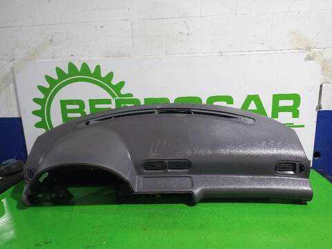 Foto 3ª: Salpicadero Nissan Serena 2.3 LX DIESEL 75CV [LD23] (1992)