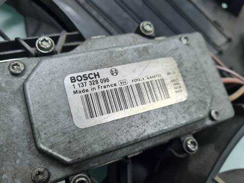 Foto 4ª: Electroventilador Volkswagen Touareg TDI R5 174CV 128KW [BAC] (2004)