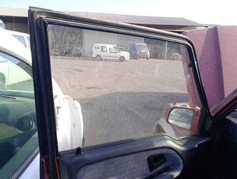 Elevalunas Eléctrico Delantero Izquierdo Suzuki Vitara 2.0 V6 LARGO SUPERLUJO 136CV 100KW