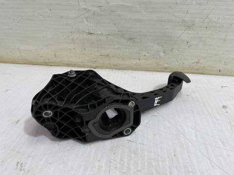Foto 3ª: Pedal Embrague Skoda Yeti ACTIVE 105CV 77KW [CBZB] (2014)