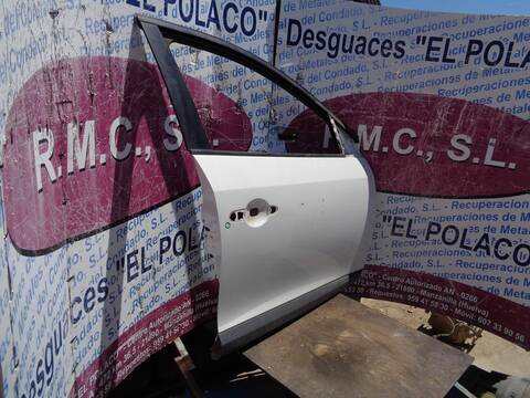 Foto 2ª: Puerta Delantera Derecha Renault Fluence LIMITED 110CV 81KW [K9K J8] (2011)
