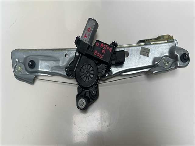 Elevalunas Eléctrico Trasero Derecho Opel Astra 1.6 CDTI K