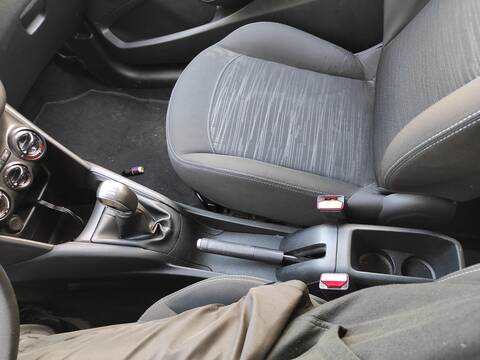 Foto 1ª: Consola Central Peugeot 208 ZM01 (2013)