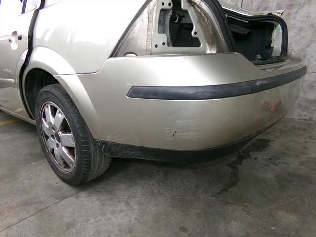 Foto 3ª: Paragolpes Trasero Ford Mondeo 2.0 TDCI 2000-2007 [HJBB] (2005)