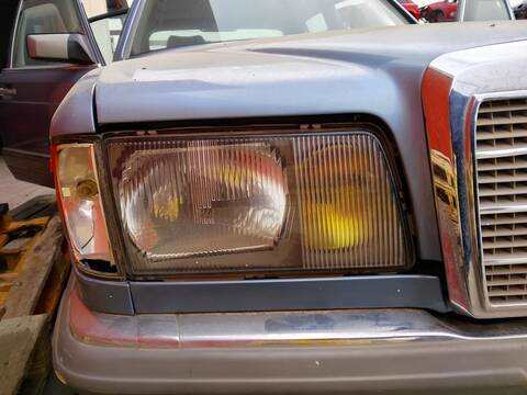 Foto 1ª: Faro Derecho Mercedes Clase S 220 COUPE (1979)