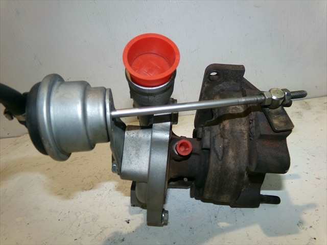 Foto 4ª: Turbocompresor Renault Clio 1.5 DCI 2001-2005 [K9KA7] (2003)