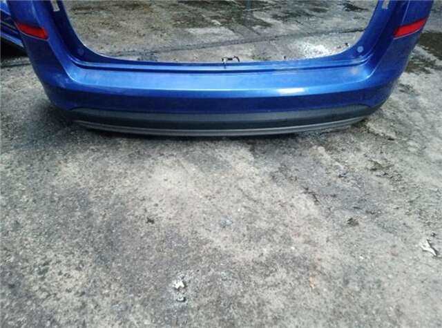 Foto 3ª: Paragolpes Trasero Hyundai Tucson 1.6 ESSENCE 2WD [1.6 LTR. - 85 KW CRDI CAT (1598 CM3)] [D4FE]