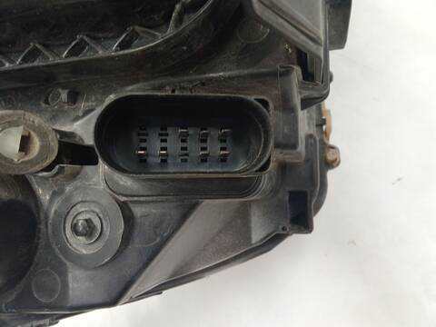 Foto 3ª: Faro Izquierdo Ford Focus 1.6 AMBIENTE D) [1 6 LTR. - 66 KW TDCI CAT] BERLINA 90CV