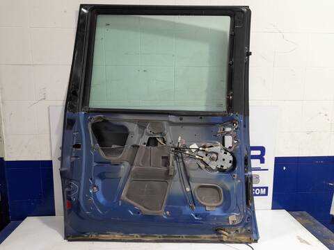 Foto 3ª: Puerta Lateral Corredera Izquierda Citroen Evasion 1.9 TD 90CV 66KW [DHXXUD9TFBTF] (1999)