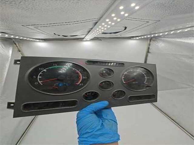 Foto 3ª: Cuadro de Instrumentos Nissan Atleon 5570 [IBSE4+185E4]